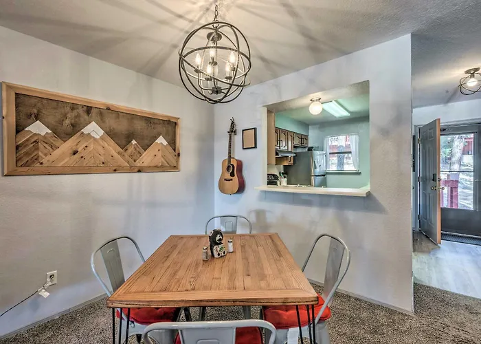 Hike, Golf And Explore Ruidoso Retreat With Deck!