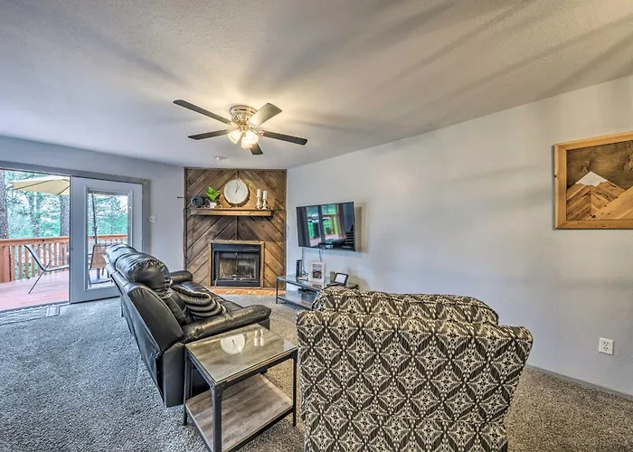 Hike, Golf And Explore Ruidoso Retreat With Deck!